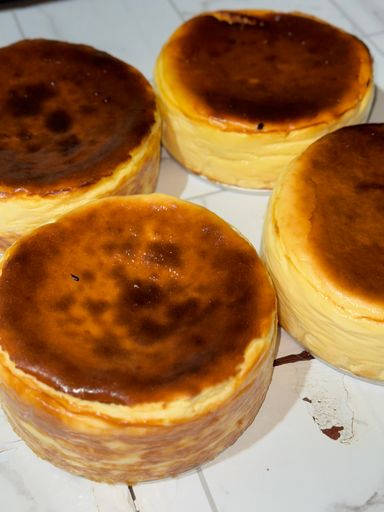 Basque Burnt Cheesecake - Whole