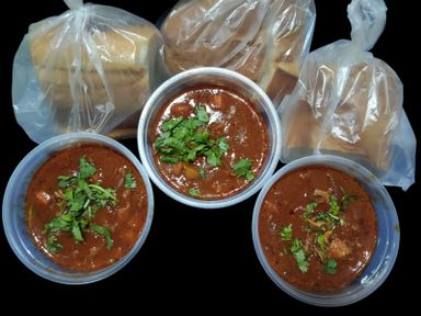 Beef Stew with Bread