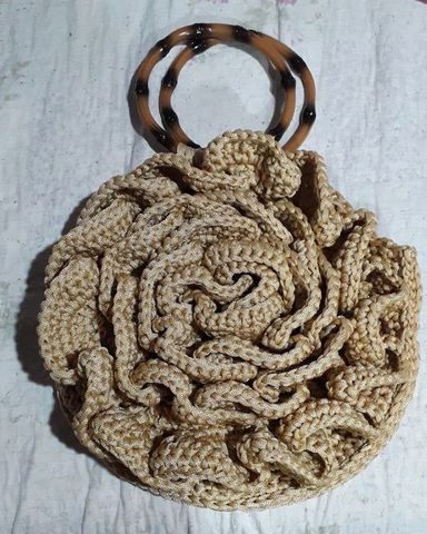 Floral crochet handbag 