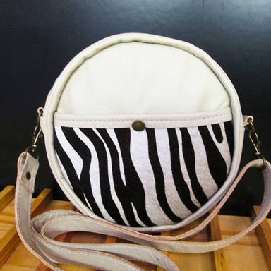 Voyage Crossbody