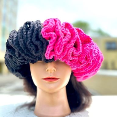 Ruffle hat 