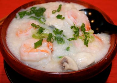 冬菇鲜虾海鲜粥（山珍海味） Bubur Lautan Udang