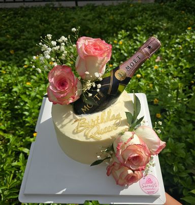 Champagne cake