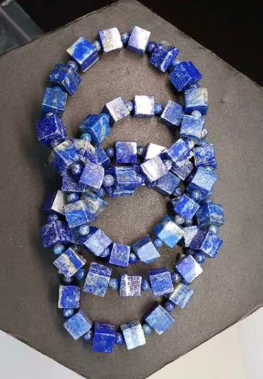 LAPIS LAZULI CUBE 