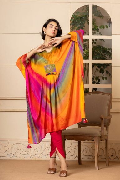 Kaaftan with cuff sleeve and handwork patch with tulip dhoti pants 