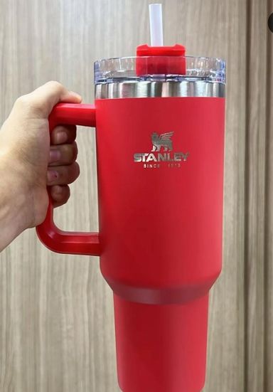 1.2L Stanley Cup – Ultimate Hydration 💧✨