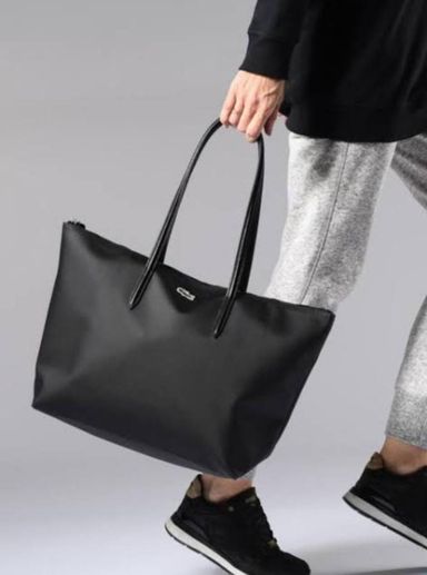 Lacoste Ladies Shopping Bag – Effortless Elegance 🛍️✨