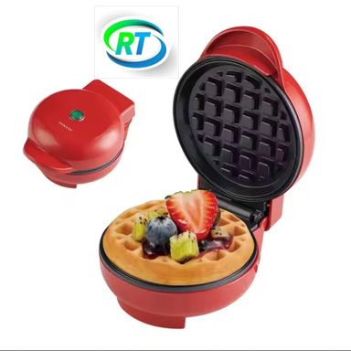 Mini Waffle Maker – Quick & Easy Treats! 🍽️✨