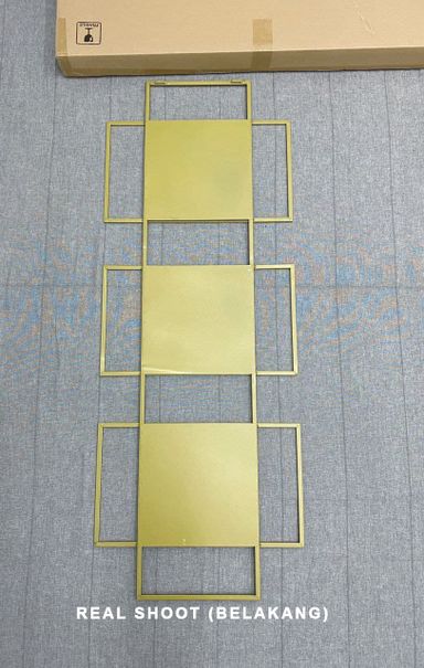 IRON WALL MIRROR DECORATION A2097