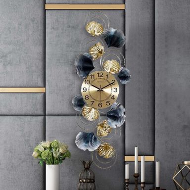 CLOCK IRON WALL DECORATION A0836
