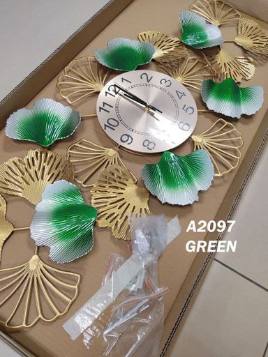 CLOCK IRON WALL DECORATION A2097