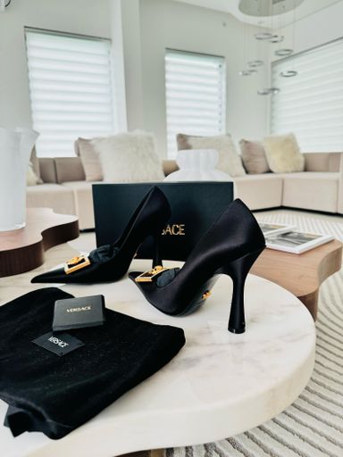 Versace lá medusa limited edition heels 