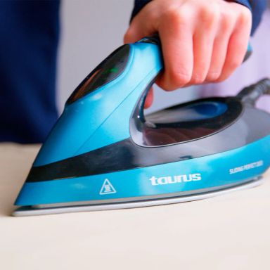 TAURUS - STEAM STATION - SLIDING PERFECT 2800