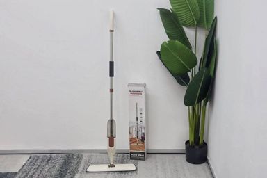 SPRAY MOP NEW
