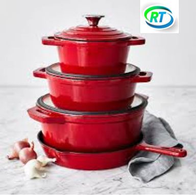 7-Piece Cast Iron Cookware Set – Durable & Versatile Kitchen Essentials 🍳🔥