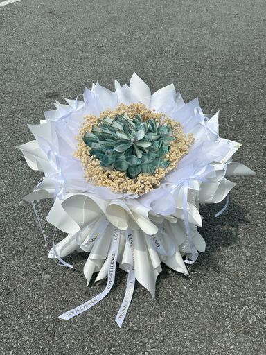 30pcs Money Bouquet (Round Baby Breath Design)