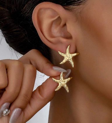 Serene Stud Earrings