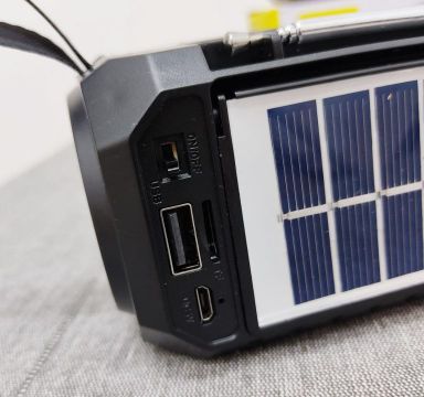 688 RADIO BLUETOOTH SPEAKER