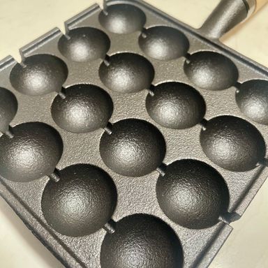 16-Hole Cast Iron Takoyaki Maker (K531)