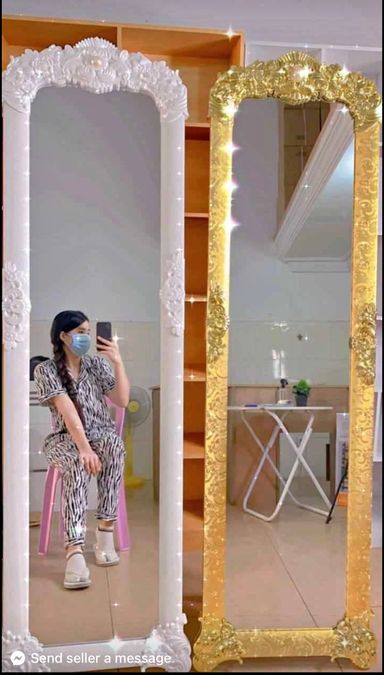 កញ្ចក់ស៊ុមជ័រ