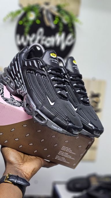 Nike air max