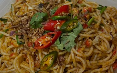 Fried Laksa Tom Yum 