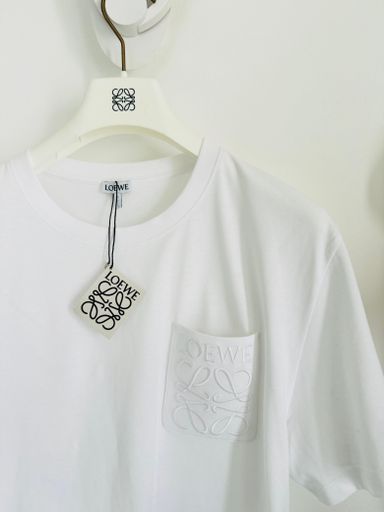 T shirt Loewe pocket logo - unisex