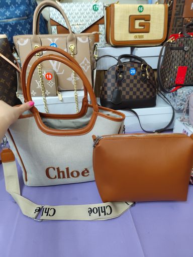 Bolsos Chl, con neceser