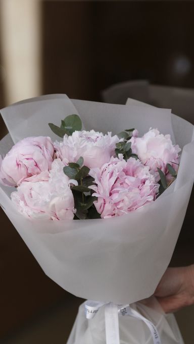 5 Peonies