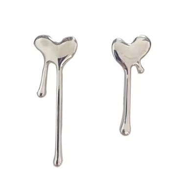 Silver Smooth Heart Stud Earrings – Minimalist Elegance