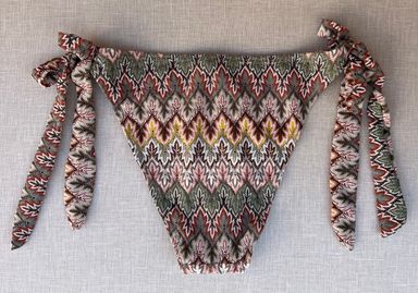 Multicolor Leaf Pattern Knit Tie-Side Bikini Bottoms