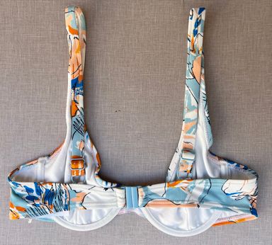 Ocean-Inspired Abstract Print Underwire Bikini Top