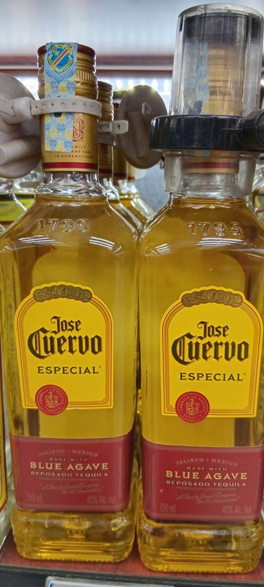 Jose Cuervo Esp Gold Reposado Tequila 750ml