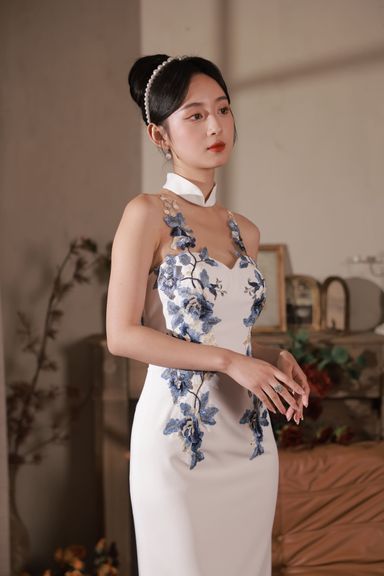 The Porcelain in Satin #9