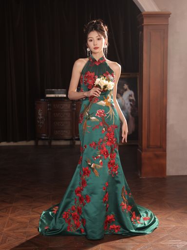 Folklore Cheongsam in Emerald 
