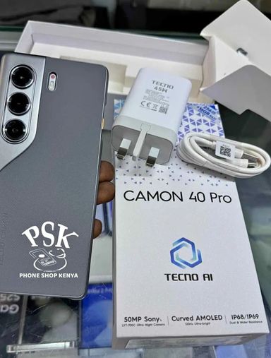 Techno Camon 40