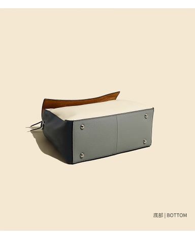 [PREORDER] 80929 - Messenger Bag in Calf Leather