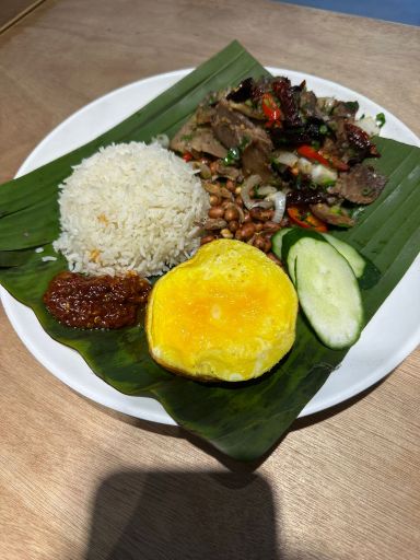 Nasi Lemak Dry Chili (Choose between Chicken or Beef)