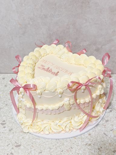 Vintage Heart cake 