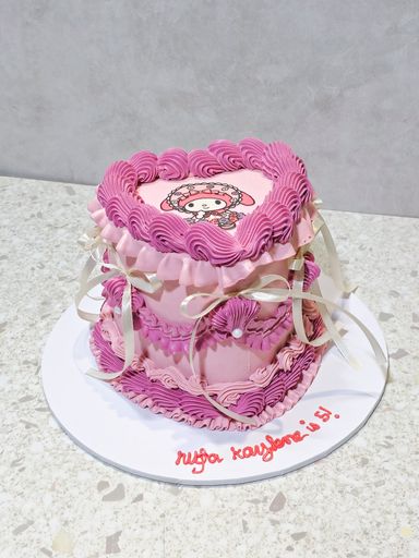 Vintage Heart cake 