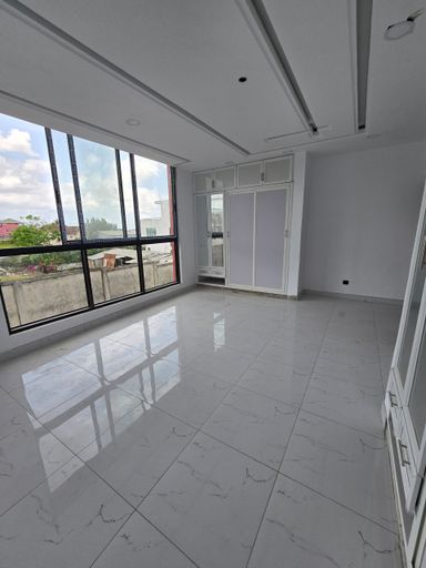 Duplex de 6 pièces | Riviera_M'badon |  | 2.000.000CFA | + de détails en description