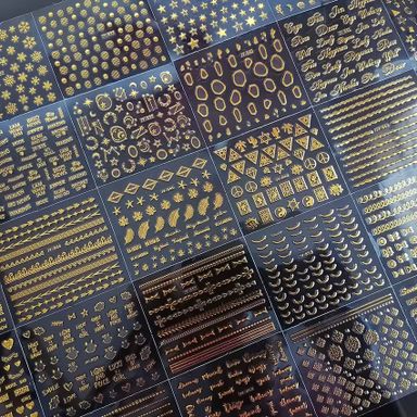 30Pcs Gold Bronzing Nail Art Sticker Set Lace Geometric Flowers Hearts Colorful Flower Nail Art DIY Decals Nail Stickers Decals