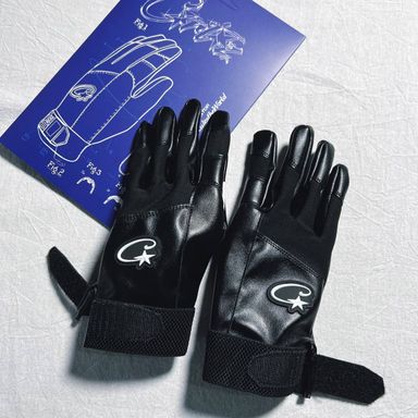 Corteiz leather gloves 