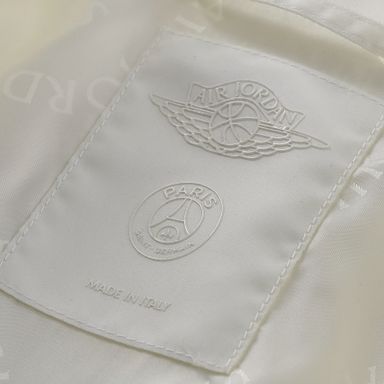 PSG x Jordan Wings Anthem Jacket - Sail (White)
