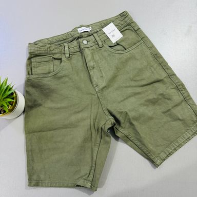 JEANS SHORTS BERSHKA - ARMY GREEN 