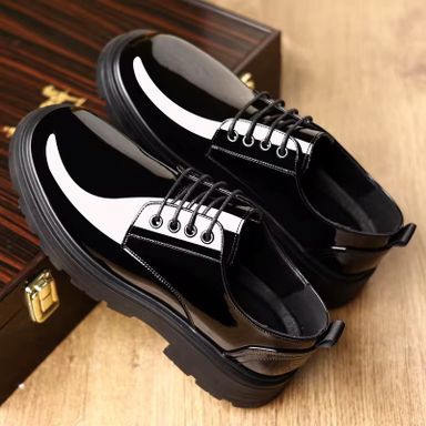 Men's Formal Business Casual British Leather Dress Shoes Comfortable Flat Light with Thick-Soled Patent Leather Autumn Features