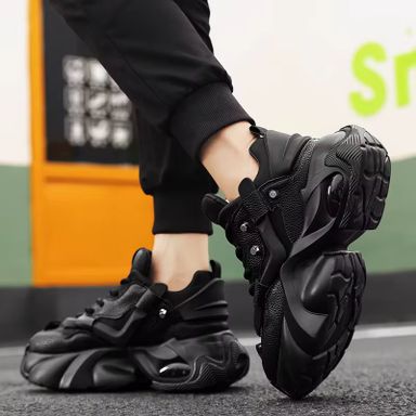 The Latest Style in Popular White and Black Is the Wearable Platform Soles for Casual Men