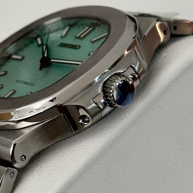 Tiffany Nautilus