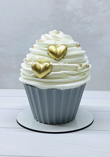 Giant Cupcake