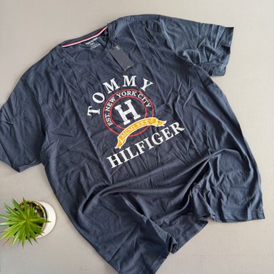 TOMMY HILFIGER T- SHIRT - 04